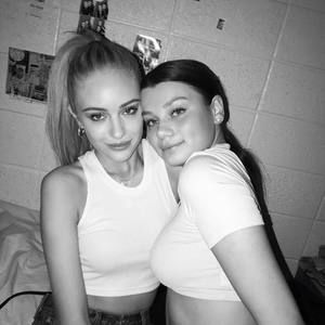 Meet your Posher, Julia